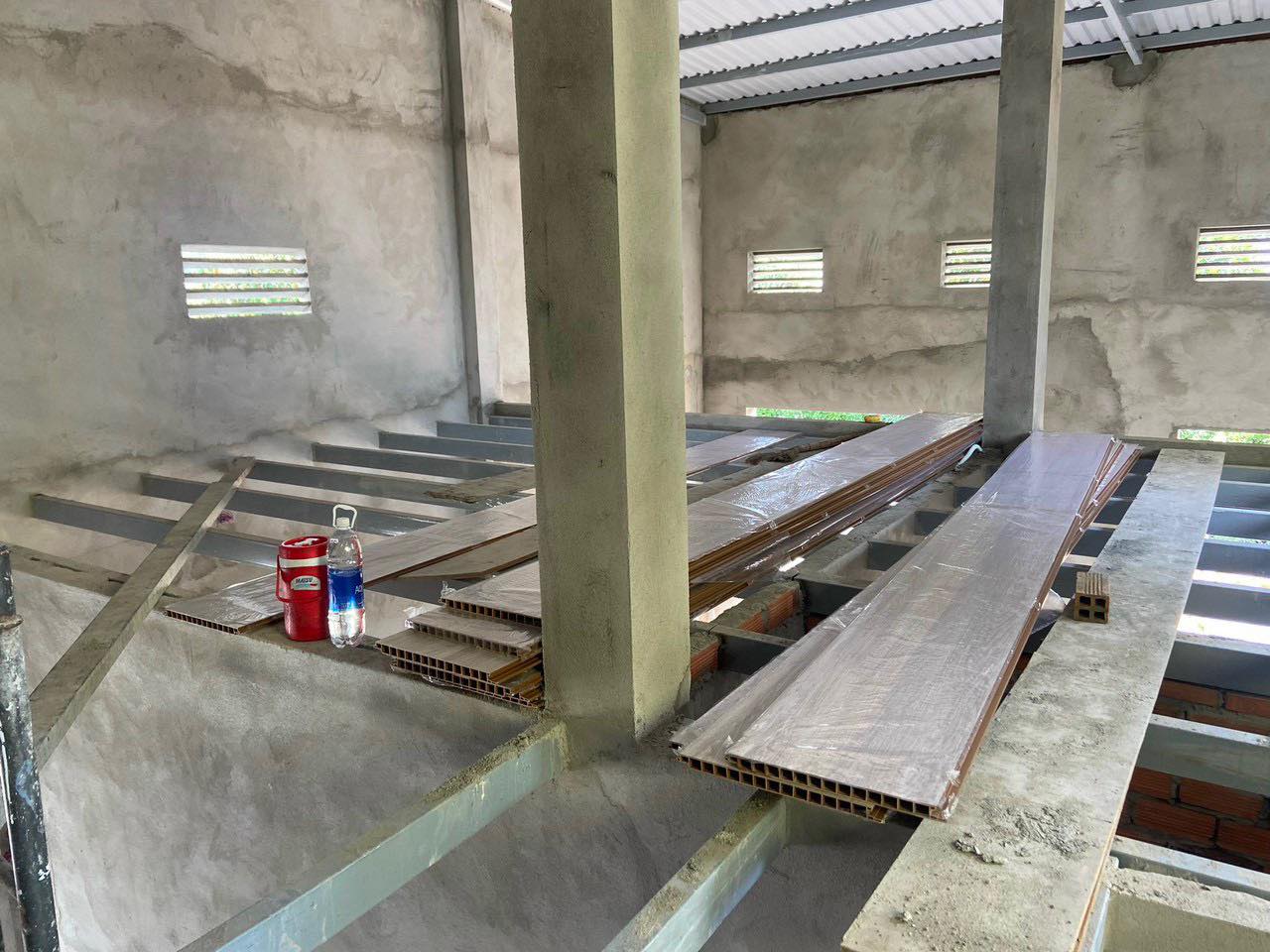 sàn nhựa chịu lực
